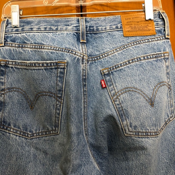 Levi’s Wedgie in colour kiss off - Picture 4 of 5